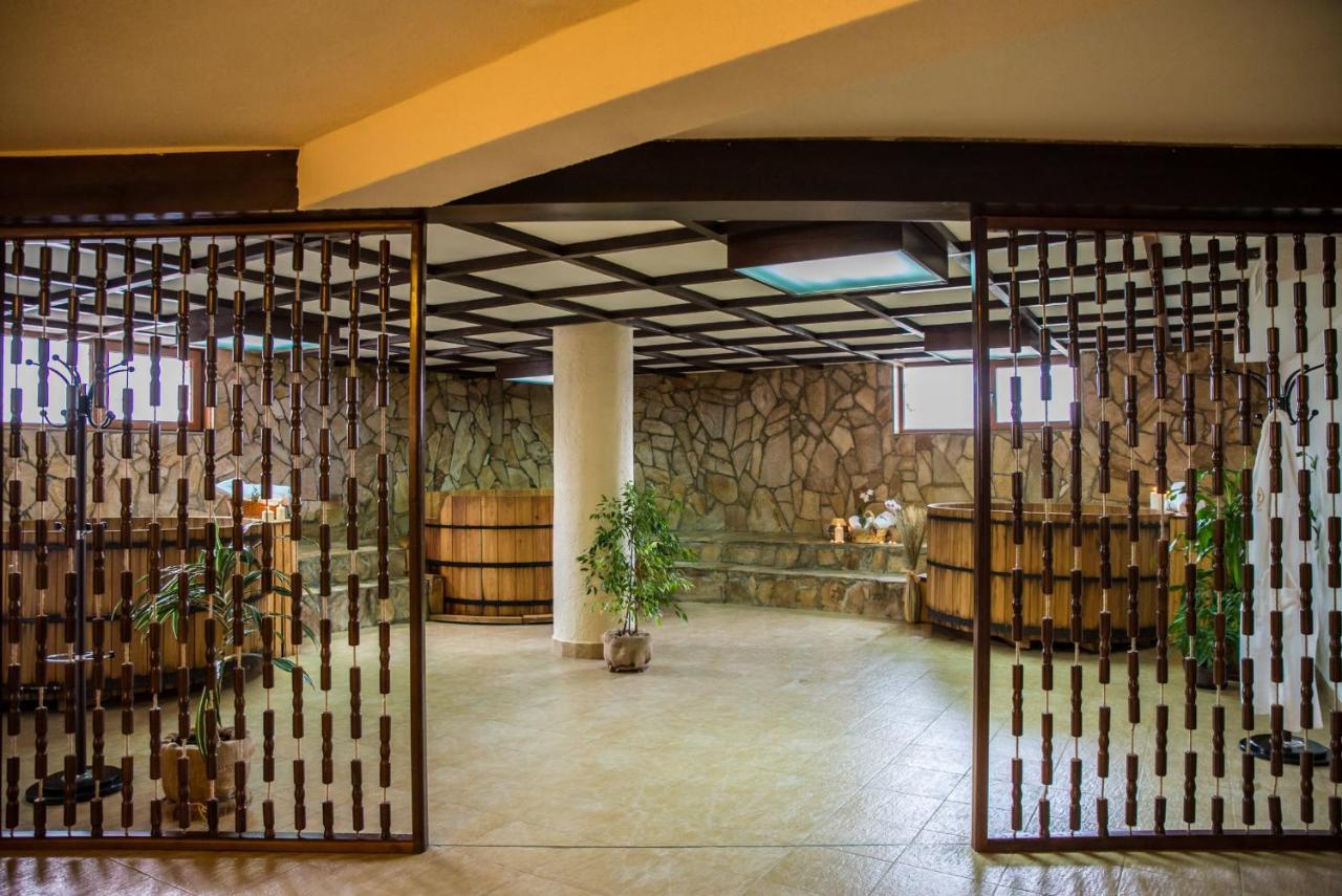 Thermal Spa Hotel Roman Bath Banya  Exterior foto